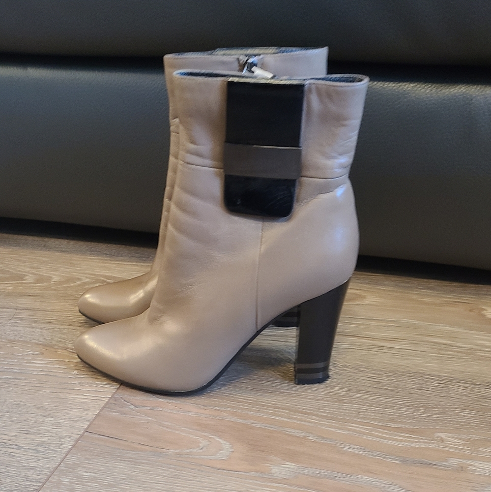Tan booties - Picture 2 of 4